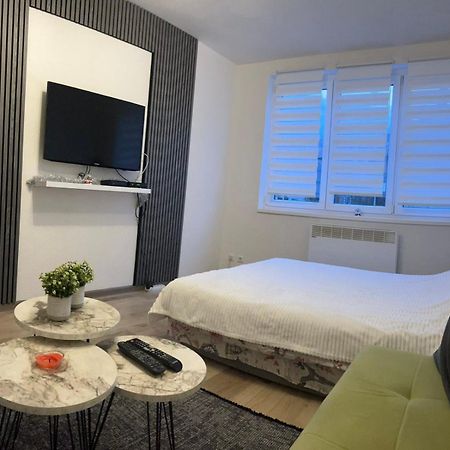 Lovely Apartment In Old Town 400M From City Center Sebilj Сараево Экстерьер фото