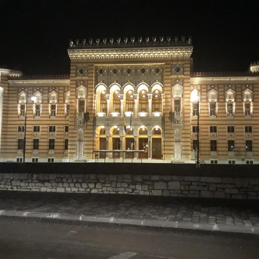 Lovely Apartment In Old Town 400M From City Center Sebilj Сараево Экстерьер фото